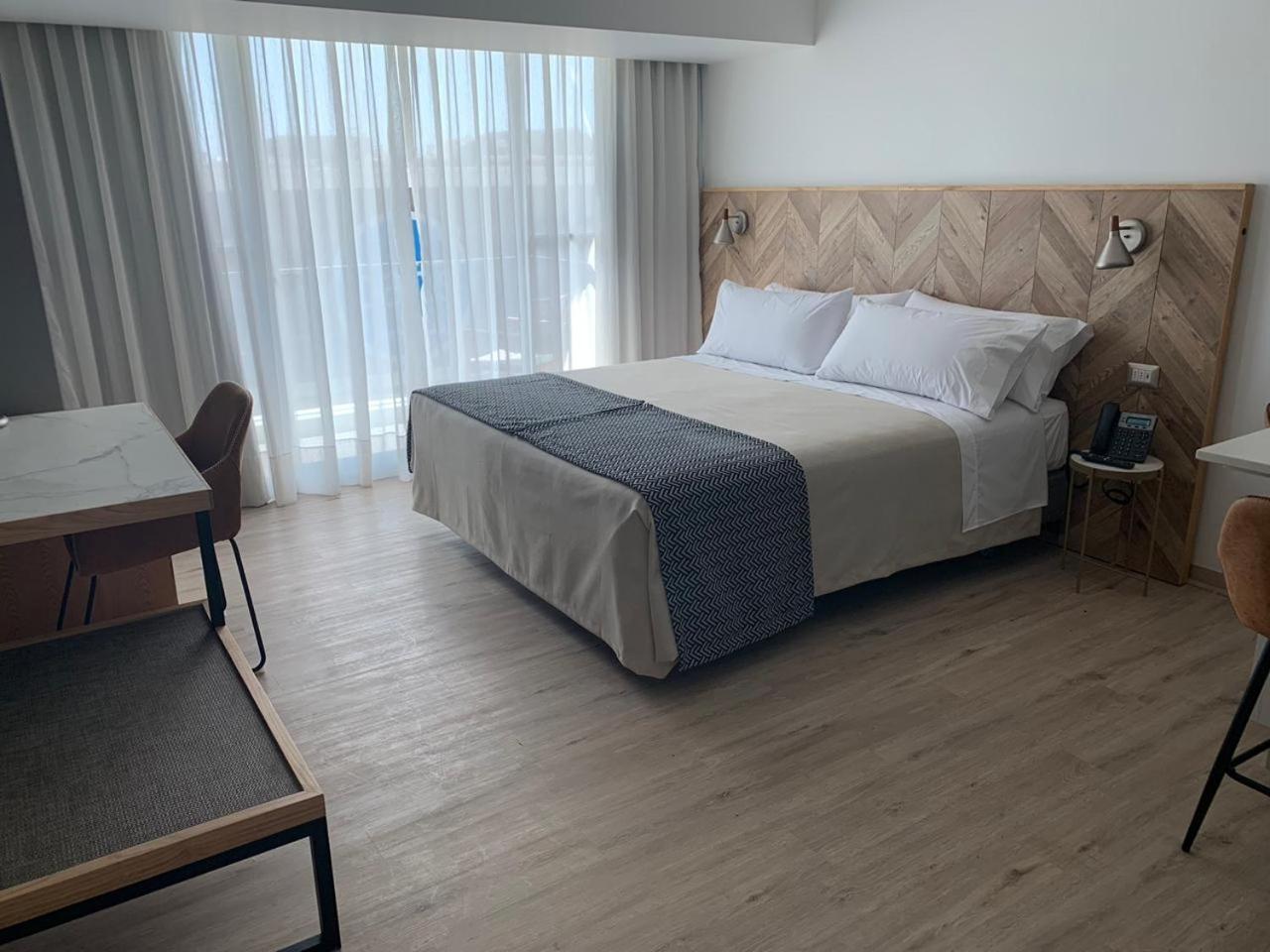 Rq Antofagasta Aparthotel Buitenkant foto